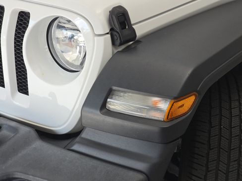 Used 2020 Jeep Wrangler Unlimited Sport S AWD/4WD image 30