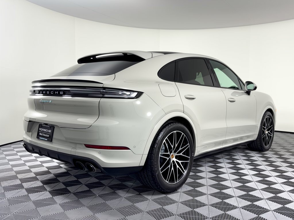 Certified 2026 Porsche Cayenne S AWD/4WD image 9