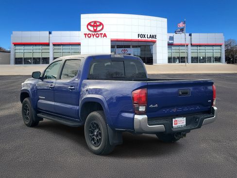 Used 2022 Toyota Tacoma SR5 image 3