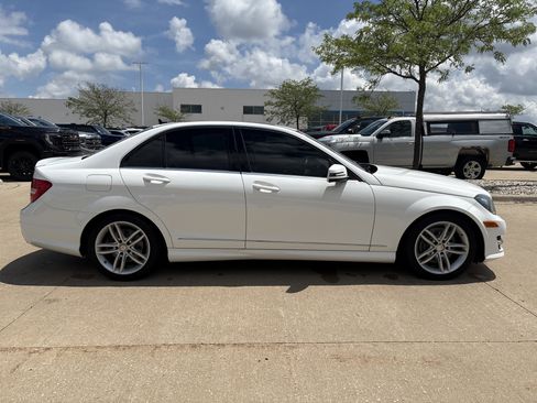 Used 2014 Mercedes-Benz C 300 4MATIC Sedan image 8