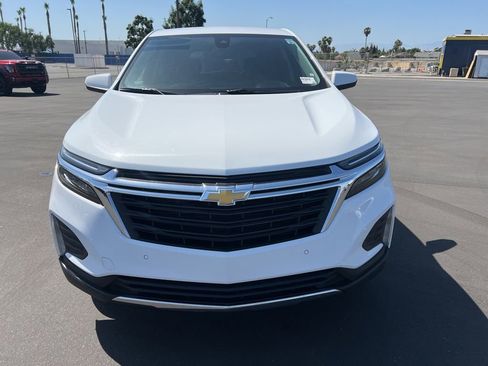 Certified 2024 Chevrolet Equinox LT FWD image 2