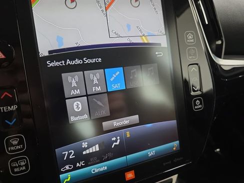 Used 2018 Toyota Prius Prime Advanced w/ Carpet Mat Package FWD image 21