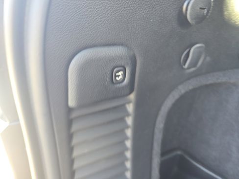 Used 2020 Jeep Grand Cherokee Laredo w/ Laredo X Package image 20