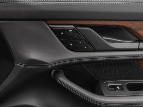 Certified 2023 Porsche Taycan 4S image 25