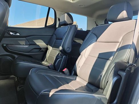Used 2022 GMC Acadia Denali w/ GMC Pro Grade Package AWD/4WD image 14