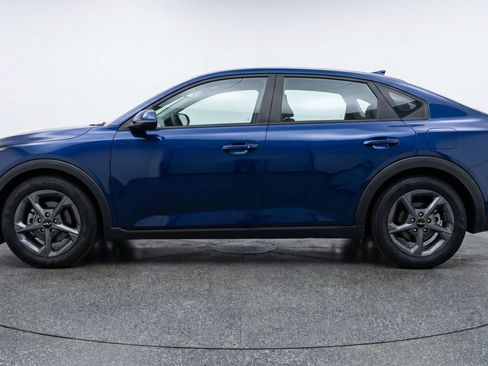 Used 2025 Kia K4 LXS image 5