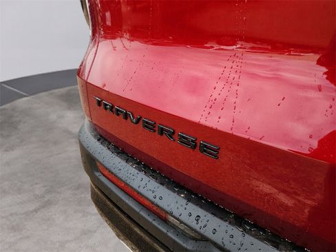 New 2026 Chevrolet Traverse LT w/ Midnight/Sport Edition image 10