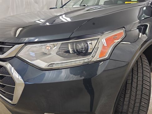 Certified 2020 Chevrolet Traverse LT w/ LT Premium Package image 39