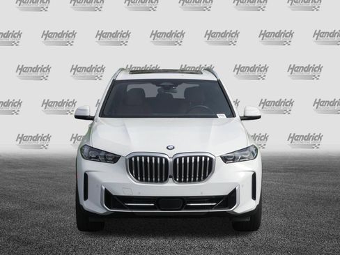 Used 2024 BMW X5 sDrive40i w/ Premium Package RWD image 3