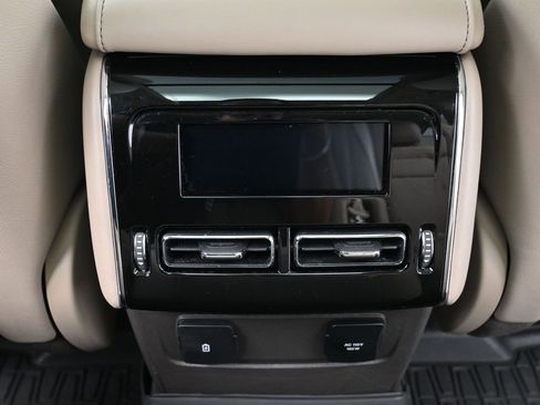 Used 2021 Lincoln Aviator Reserve w/ Equipment Group 202A image 8