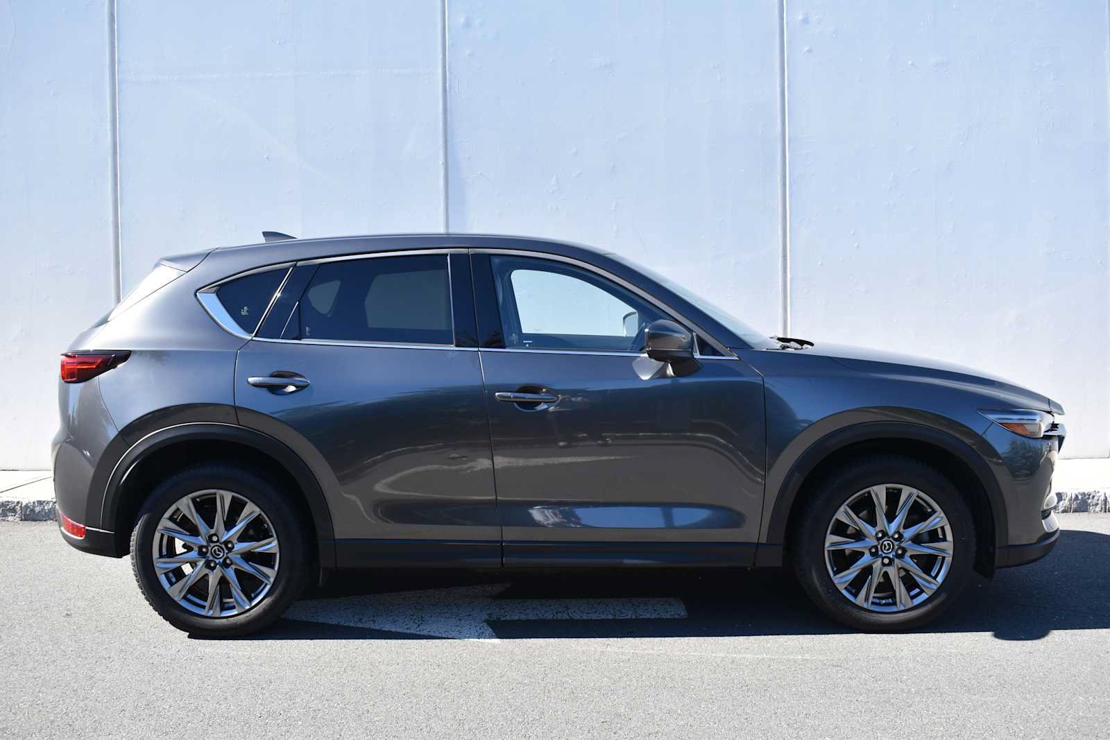 Used 2020 MAZDA CX-5 Signature AWD/4WD image 4