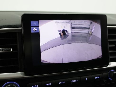 Used 2024 Hyundai Venue SEL FWD image 26