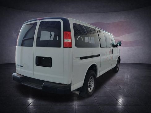 Used 2023 Chevrolet Express 3500 LS RWD image 5