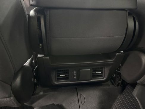 Used 2022 Chevrolet Silverado 1500 RST image 9