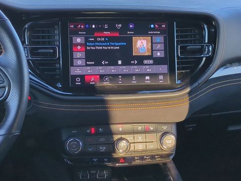 Used 2023 Dodge Durango R/T w/ Hemi Orange Plus Package image 35