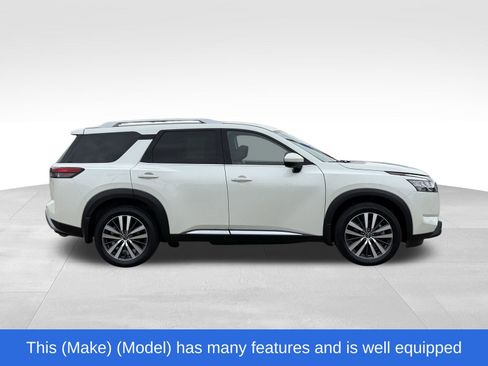 Used 2022 Nissan Pathfinder Platinum w/ Cargo Package AWD/4WD image 10