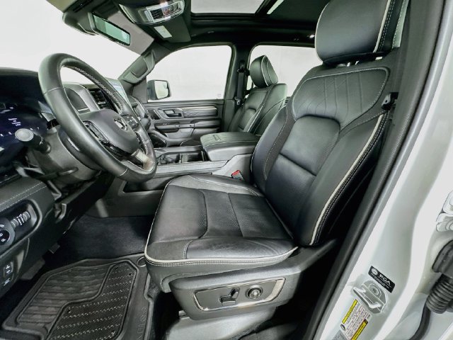 Used 2025 RAM 1500 Limited AWD/4WD image 26