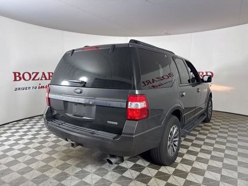 Used 2017 Ford Expedition XLT image 8