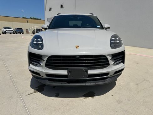 Used 2021 Porsche Macan AWD/4WD image 2