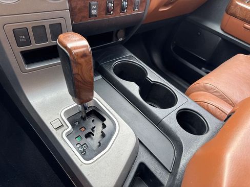 Used 2012 Toyota Tundra Limited image 32