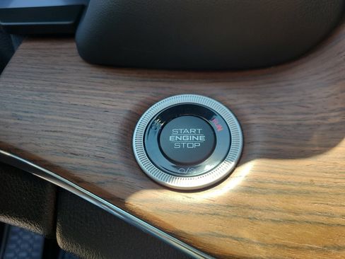 Used 2024 Jeep Grand Cherokee Summit w/ Adv Protech Group IV AWD/4WD image 24