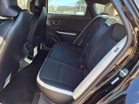 New 2025 Kia K4 GT-Line Turbo image 4