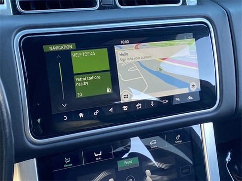 Used 2018 Land Rover Range Rover HSE image 14