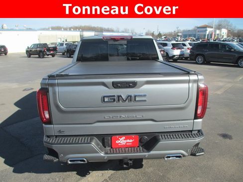 Used 2025 GMC Sierra 1500 Denali Ultimate image 8
