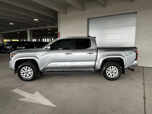 Used 2024 Toyota Tacoma SR5 image 2