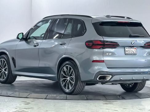 Used 2025 BMW X5 xDrive40i w/ M Sport Package AWD/4WD image 6