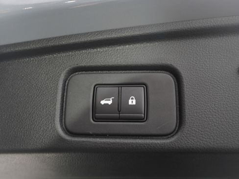 Used 2022 Nissan Pathfinder SL image 23