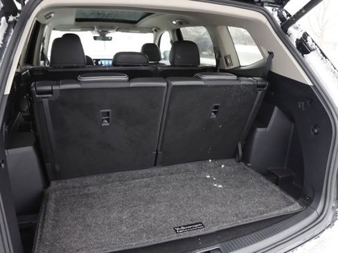 Used 2024 Volkswagen Atlas SEL image 7