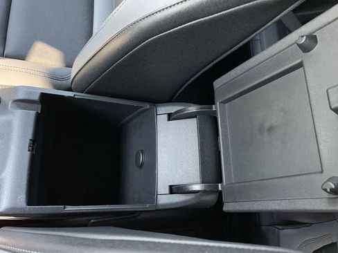 Used 2024 Ford Bronco Black Diamond image 25