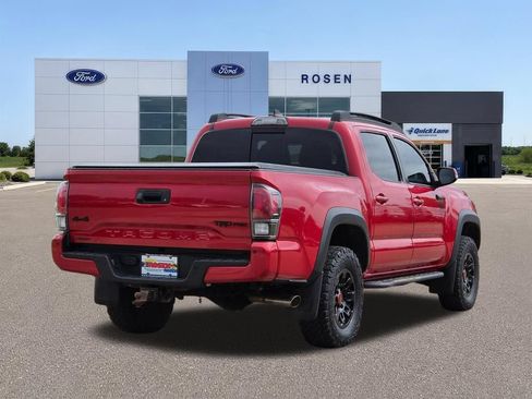 Used 2017 Toyota Tacoma TRD Pro AWD/4WD image 3