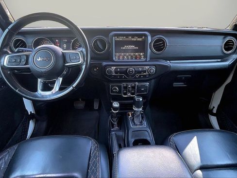 Used 2022 Jeep Gladiator Overland AWD/4WD image 16