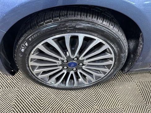 Used 2018 Ford Fusion Energi SE image 10