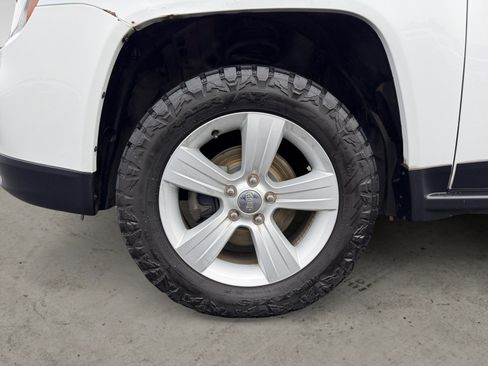 Used 2015 Jeep Compass Sport w/ Power Value Group image 14