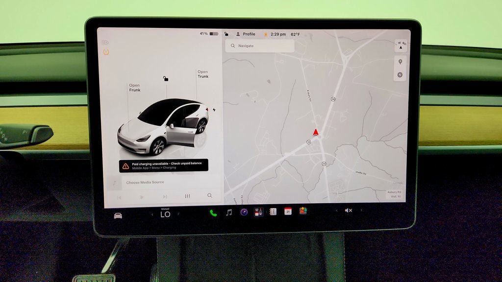 Used 2023 Tesla Model Y Long Range AWD/4WD image 24