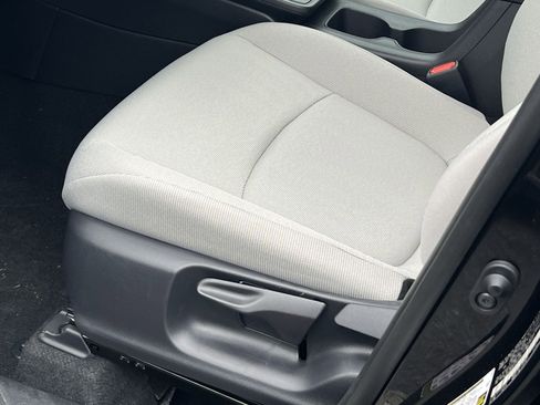 New 2026 Toyota Corolla Cross L image 8