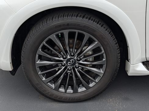 Used 2023 INFINITI QX80 Sensory w/ All-Season Package AWD/4WD image 15
