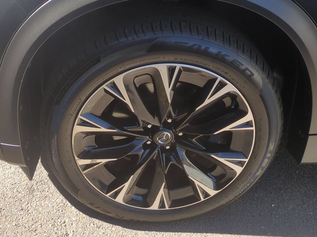 Certified 2024 MAZDA CX-90 Plug-In Hybrid w/ Premium Plus AWD/4WD image 10