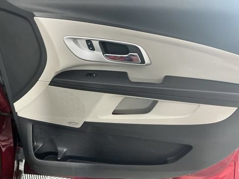 Used 2016 Chevrolet Equinox LTZ w/ Enhanced Convenience Package FWD image 13