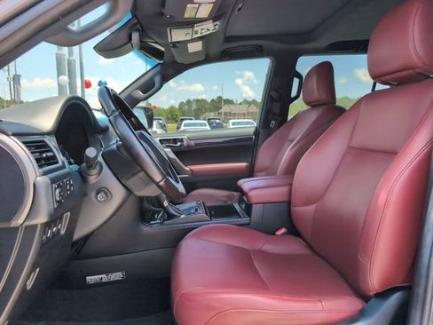 Used 2022 Lexus GX 460 Luxury w/ Sport Design Package AWD/4WD image 13