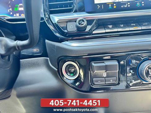Used 2024 Chevrolet Silverado 3500 High Country w/ High Country Premium Package AWD/4WD image 32