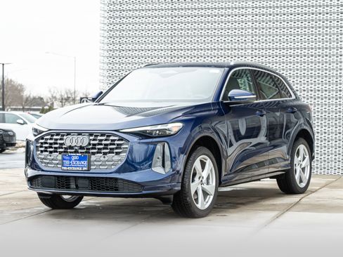 New 2025 Audi Q5 Premium Plus AWD/4WD image 7