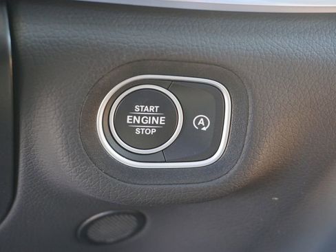 Certified 2025 Mercedes-Benz GLS 450 4MATIC image 24