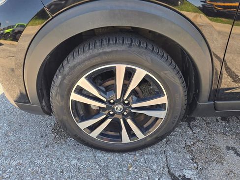 Used 2020 Nissan Kicks SV FWD image 9
