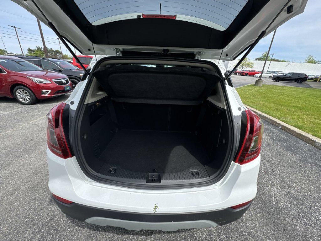 Certified 2022 Buick Encore Preferred AWD/4WD image 33