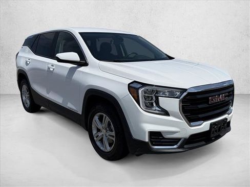 Used 2024 GMC Terrain SLE AWD/4WD image 3