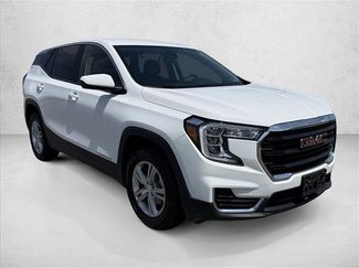 Used 2024 GMC Terrain SLE AWD/4WD video 3